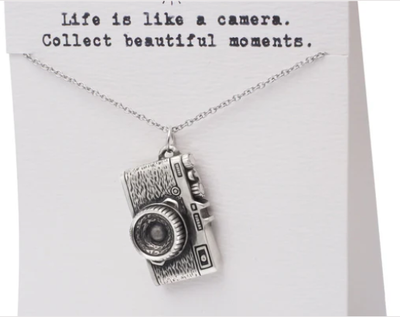 Quinnlyn & Co. Camera Pendant Necklace, Photography Gifts for Women with Inspirational Quote on Greeting Card